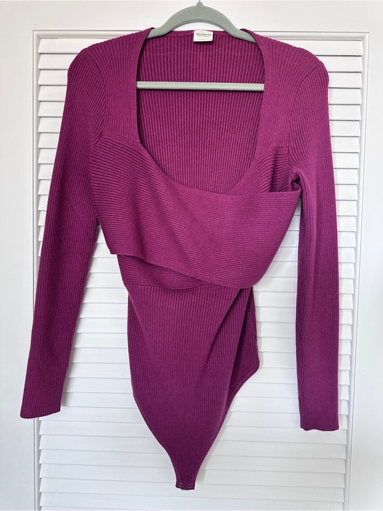 Abercrombie & Fitch Tops - Abercrombie & Fitch Ribbed Magenta/Berry Long Sleeve Bodysuit Size L